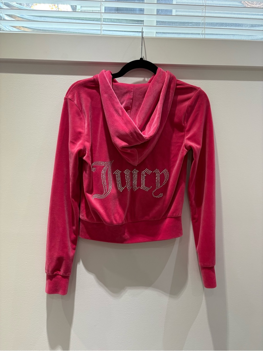 Juicy Couture Hot Pink Rhinestone Velour Zip-Up Hoodie – XS